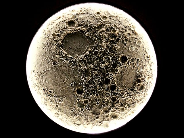 Luminaria grande illuminated lunar parede - versao 2